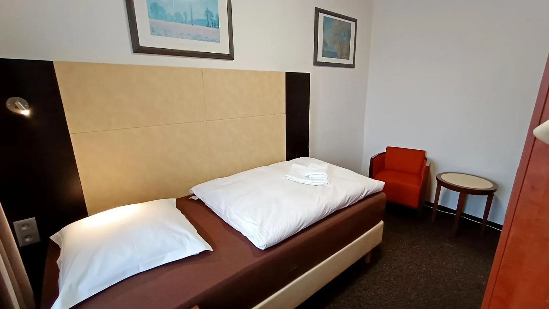 Apartments Gato Karlovy Vary Dalovice 0*,  Česká republika