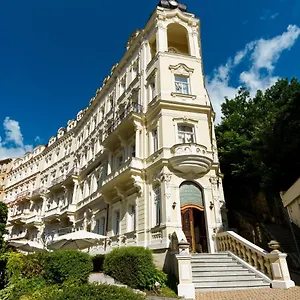 Anglicky Dvur Karlovy Vary