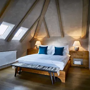 https://apartmany-salabka.praguehotelsweb.com